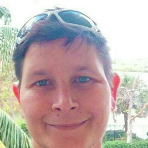 Meet your Posher, Sandy